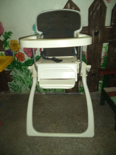 Silla De Comer Para Bebe Dos (2) En 30 Y 20