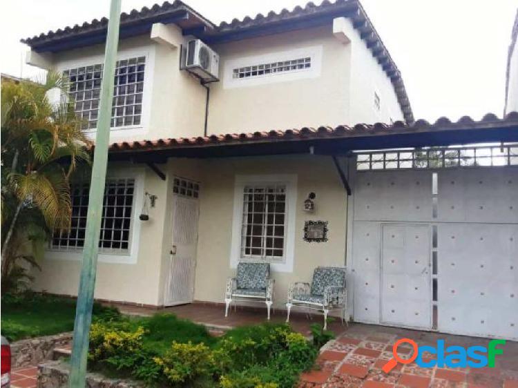 CASAS EN VENTA BarqElUjano LP N° 20-14203