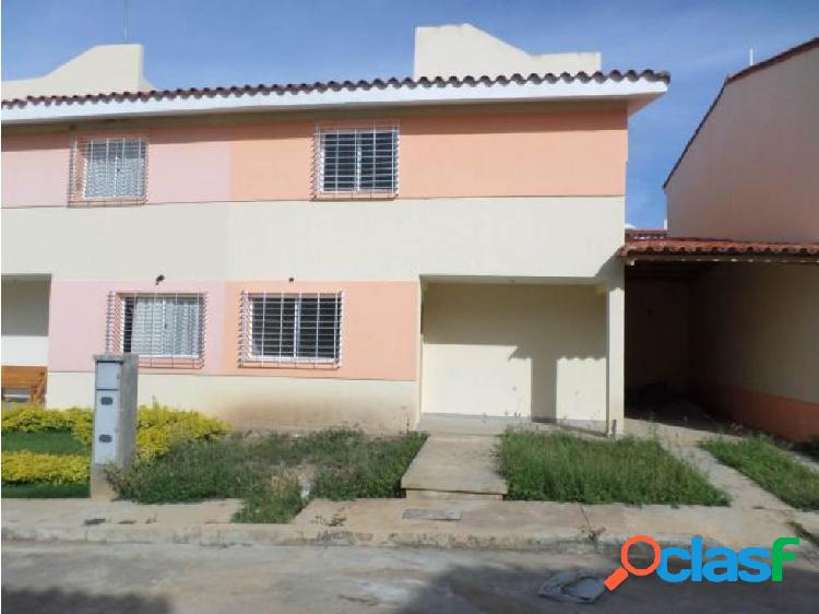 CASAS EN VENTA CABUDARE LARA LP FLEX N° 20-1036