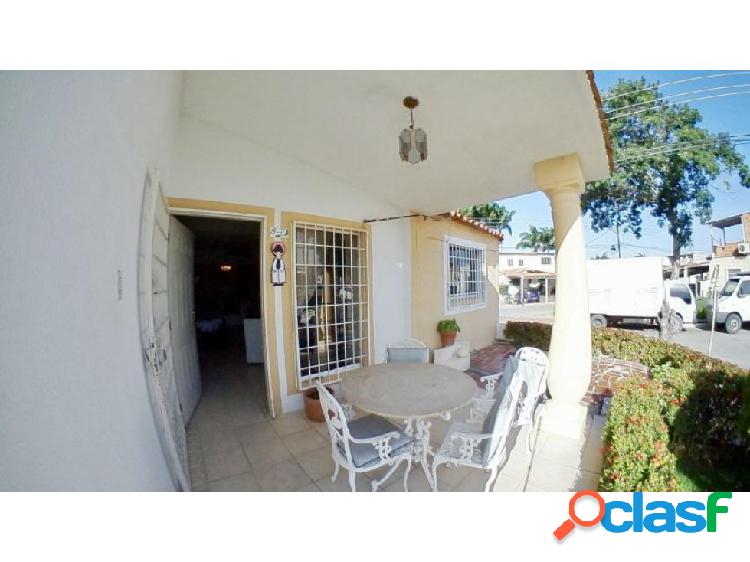 CASAS EN VENTA Prados del Golf, LARA SP FLEX N° 20-1855