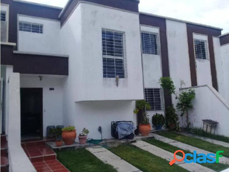 Casa en Venta Cabudare 20-1621 JM