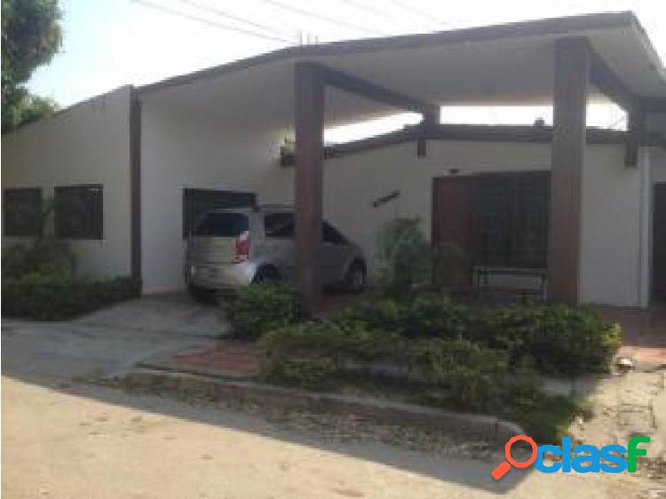 Casa en Venta en Cabudare Los Pinos, AL 20-2728