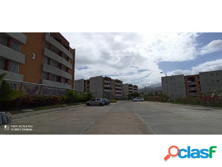 SE VENDE APTO 77m2/ 2h/ 2b/ 1p Alto Grande Guatire