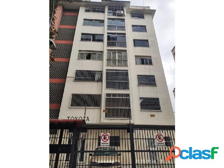 Se vende apto 86m2 2h/2b/1p Clnas de Bello Monte