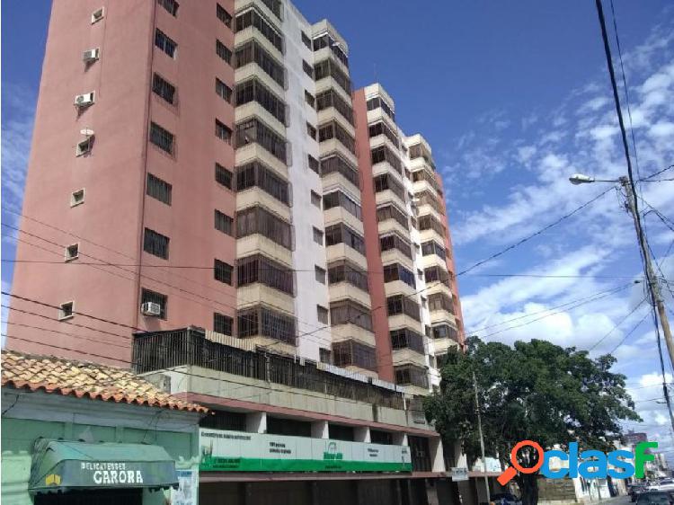 APARTAMENTO EN VENTA BARQUISIMETO 20-71 DL