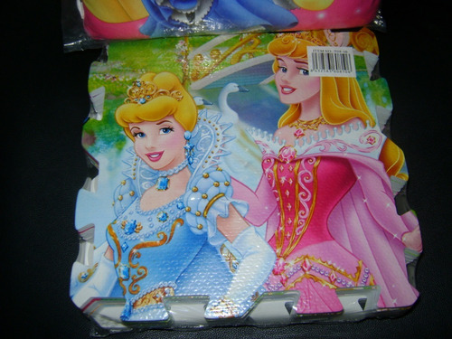 Alfombra Foami 9 Piezas Princesas De Disney 90x90cm