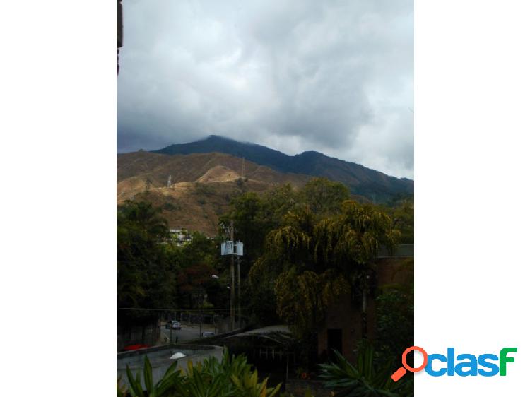 Se vende casa 394m2 7h/7b/8p Los Chorros