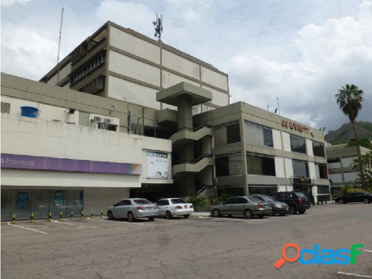 Amplio Local Comercial Urb La Viña