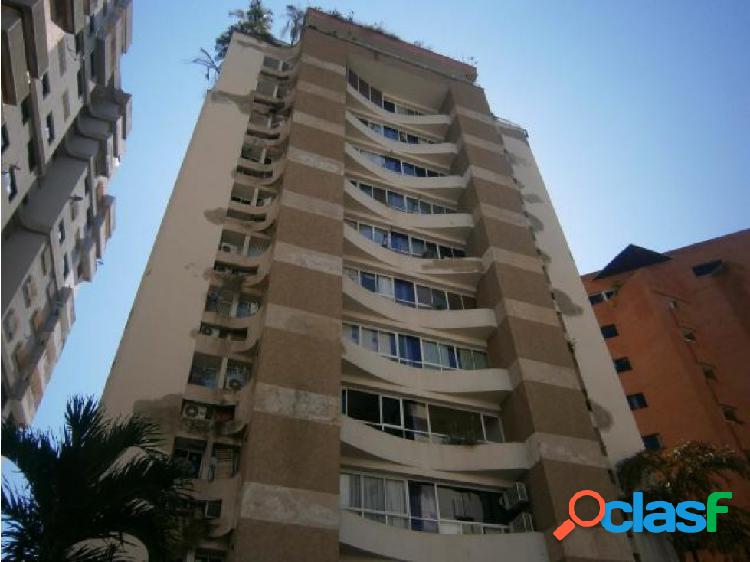 Apartamento en El Bosque 20-11037 LlN