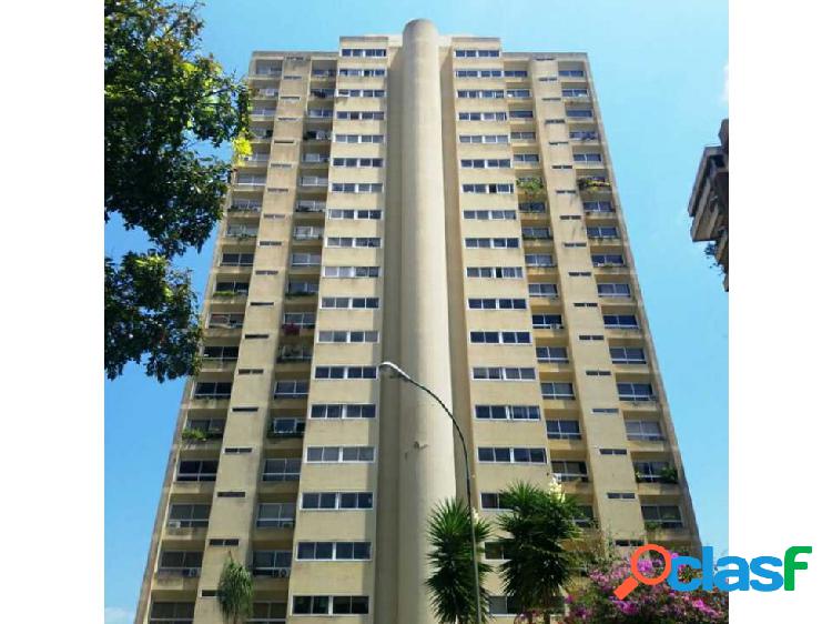 Se vende apto 188m2 3h/4b/2p Lomas de Prados del Este