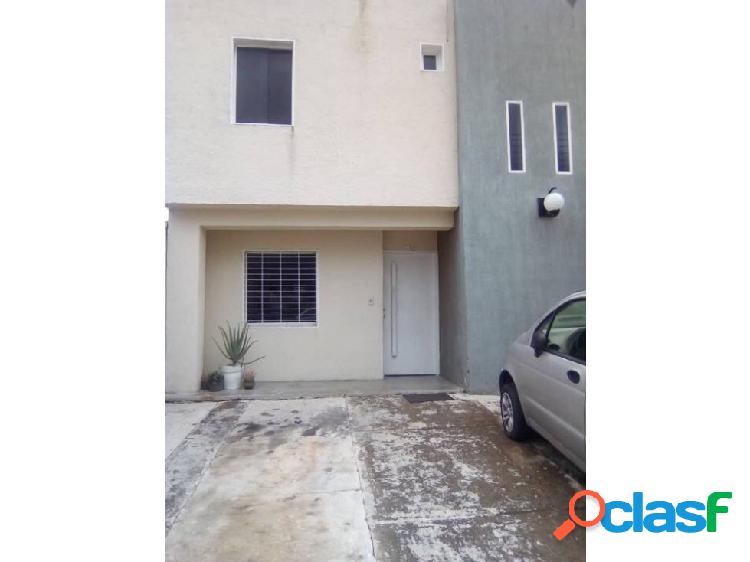 ANCOVEN MASTER VENDE TOWN HOUSE EN VILLAS SAN RAFAEL SAN