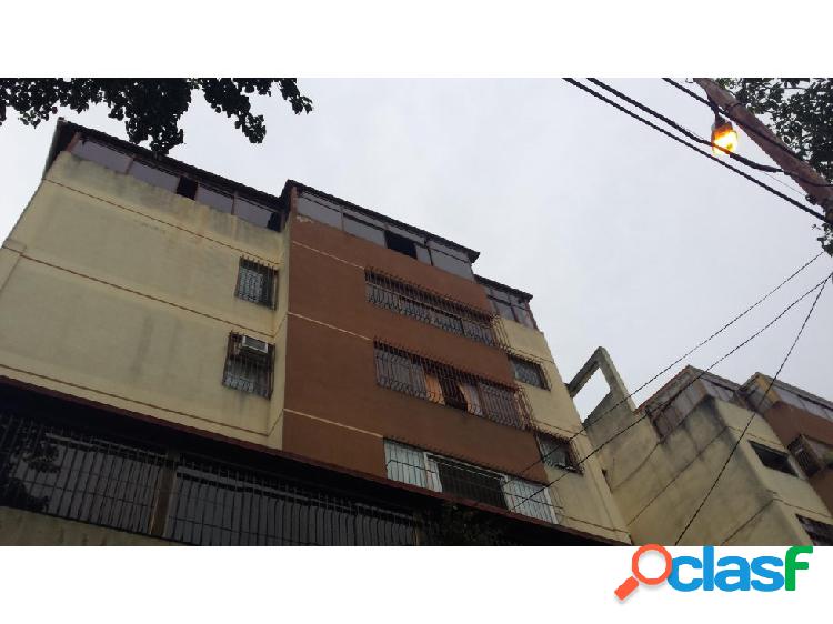 Apartamento de Venta en Centro Barquisimeto 20-2549