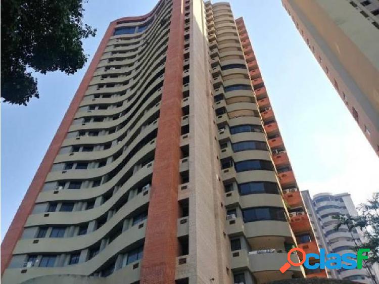 Apartamento en Las Chimeneas 20-10574 LlN