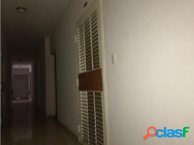 Apartamento en venta en Naguanagua Cod 20-21598 MRR