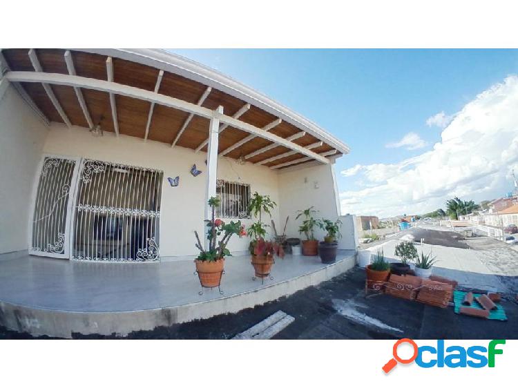 Casa en Venta Zona Este RAHCO