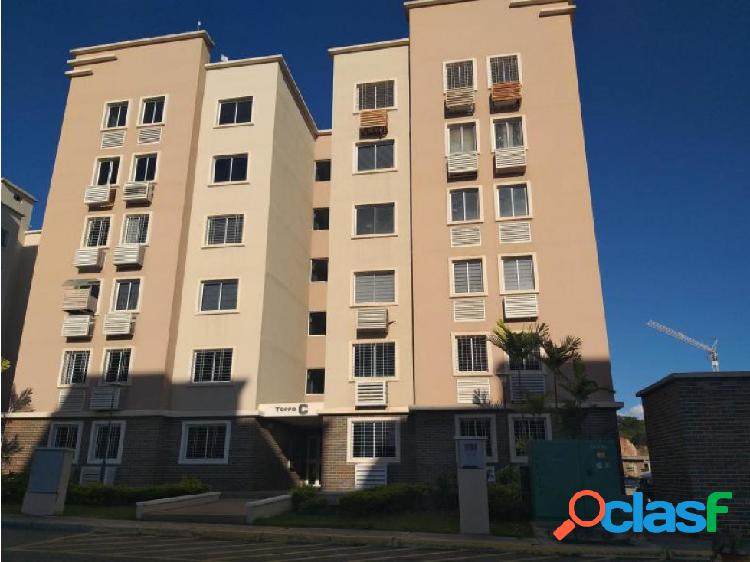 Junior Alvarado Vende Apartamento en Barquisimeto RAH20-1885