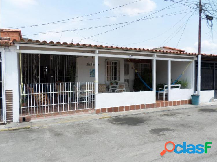 Junior Alvarado Vende Casa en Barquisimeto RAH20-7393