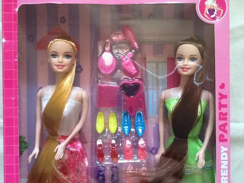 Muñecas Barbies Fashion Con Vestido Zapatos Y Acsesorios.