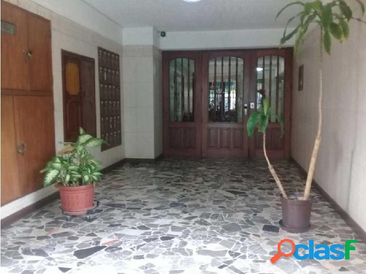 Se vende Apartamento en Montalban II, 4Habitaciones 2Baños