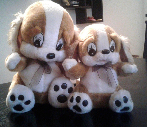 Par De Peluches Perros Tiernos 33 Y 24 Cms Alto