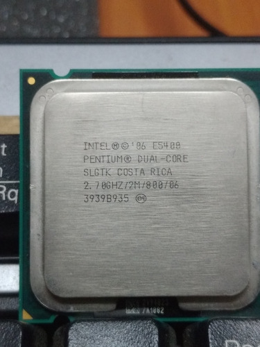 Procesador Intel Pentium E Ghz 2m Cache 800 Mhz