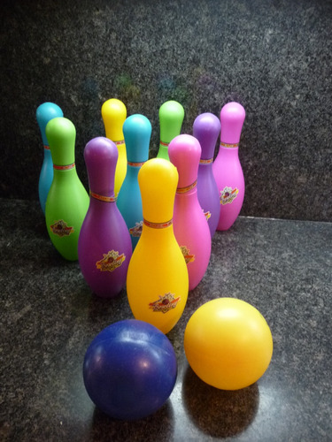 Remato Set De Bowling 10 Pinos Y 2 Bolas - Juguete Infantil