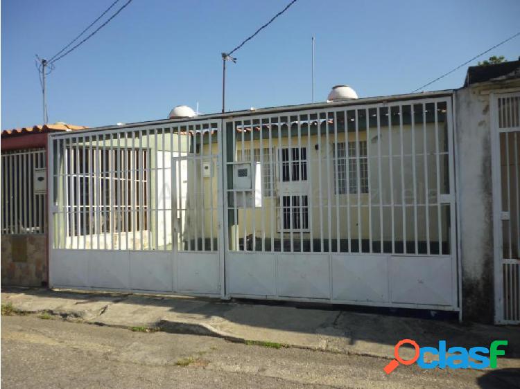 Casa en Venta La Puerta Cabudare RG