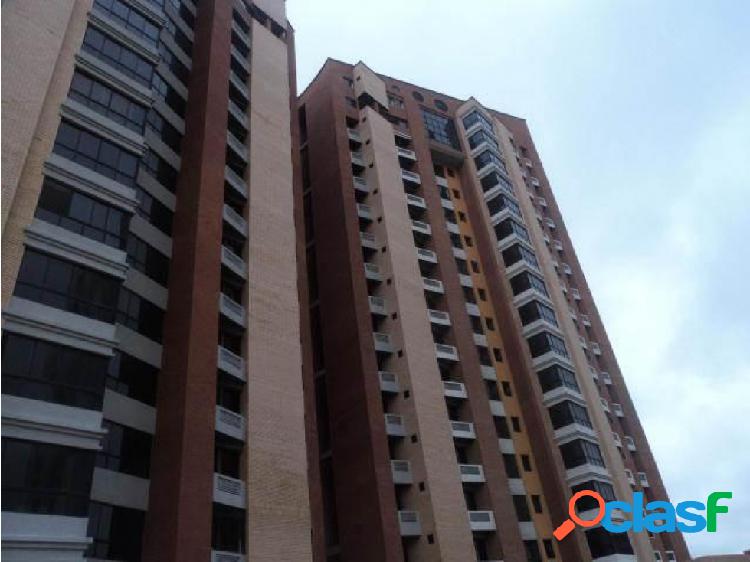 Junior Alvarado Vende Apartamento en Barquisimeto RAH20-2558