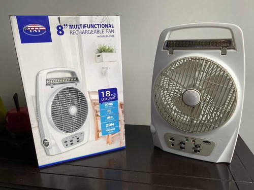 Ventilador Grande Recargable Con Linterna