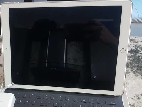 Apple iPad Pro gb,wifi Con Apple Pencil Y Keyboard