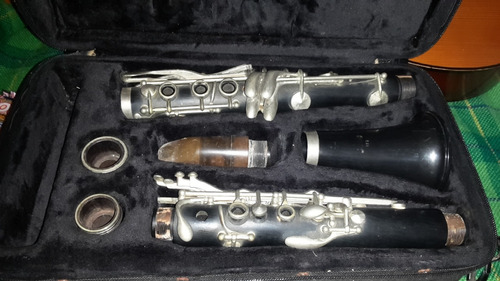 Clarinete Artley