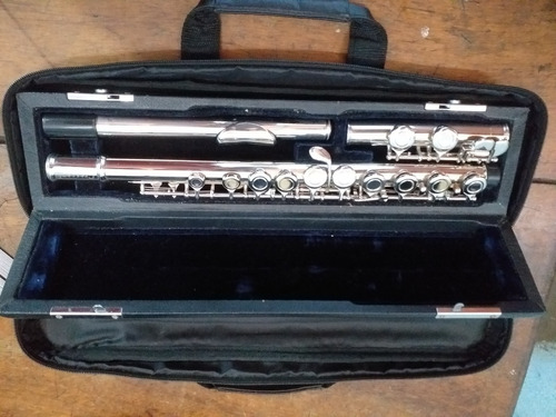 Flauta Transversa Marca Crescent En Muy Buenas Condicines