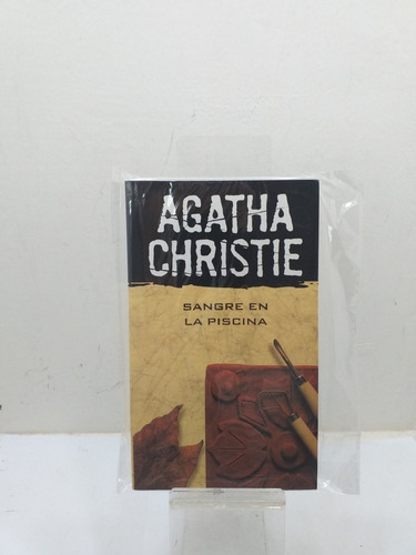 Libro Sangre En La Piscina De Agatha Christie Book