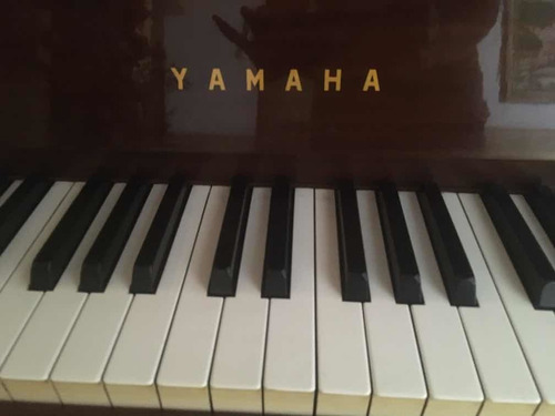 Piano Pared Yamaha