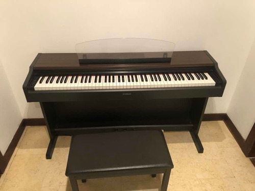 Piano Yamaha Poco Uso Afinado