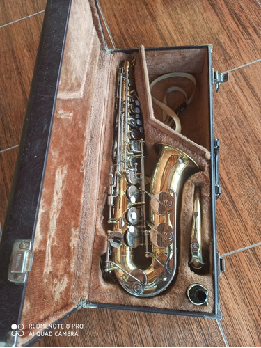 Saxofón Alto Yamaha Yas-23