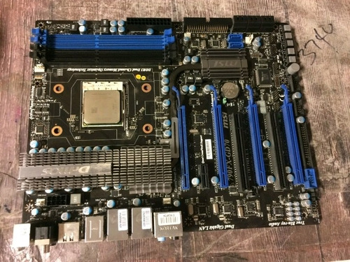 Tarjeta Madre Msi 790fx-gd70 + Procesador Sempron ]