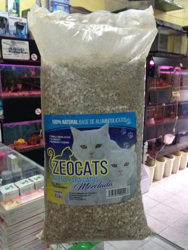 Arena Para Gatos Zeocats Mezclada 4 Kg