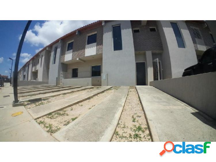 Casa en Venta Cabudare La Mora, AL 20-1409