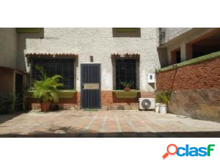 Casa en venta en Sabana Larga Valencia cod 20-8027 opm