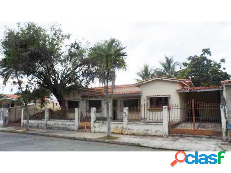 Casa en venta en Valles de Camoruco Valencia 20-5633 P1JJL