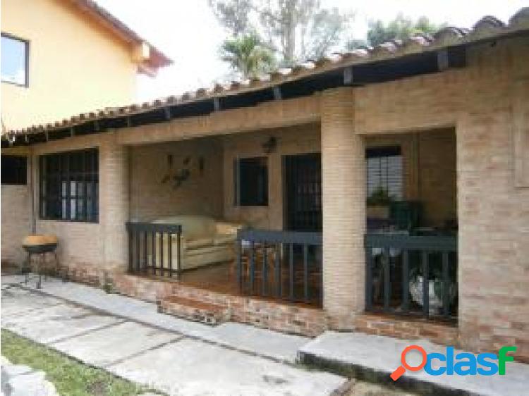 En venta casa en Colinas de Guataparo 20-10581 opm