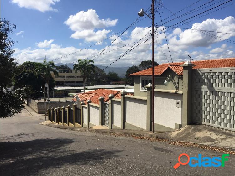 Junior Alvarado Vende Casa en Barquisimeto RAH20-4679