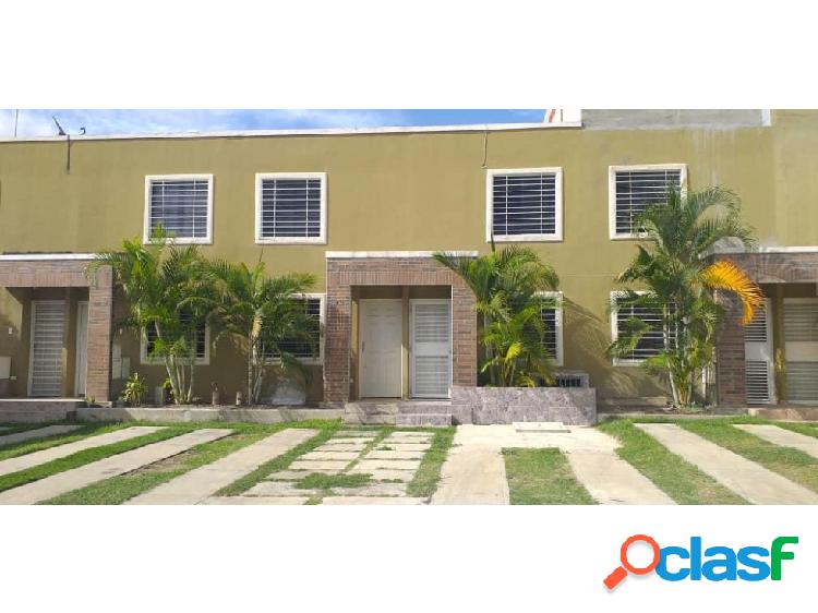 VENTA DE CASA EN CABUDARE NLG 2022486