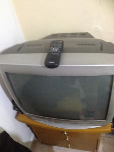 Televisor De 19 Pulgadas Marca Philips, En Perfecto Estado!