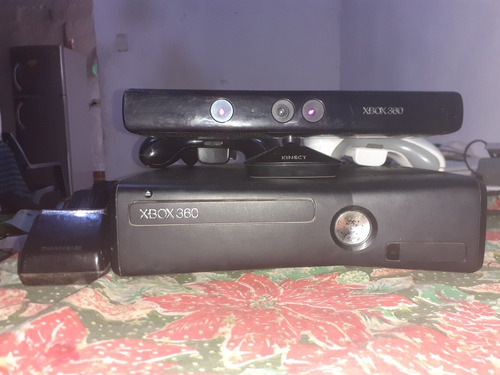 Xbox 360 Con 2 Controles Y Kinect Y Mas De 25 Juegos