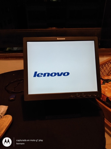 Monitor Lenovo 15' Lcd