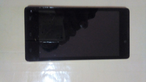 Celular Plum. Modelo Z512