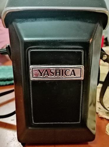 Cámara Antigua Yashika Mat 124 G