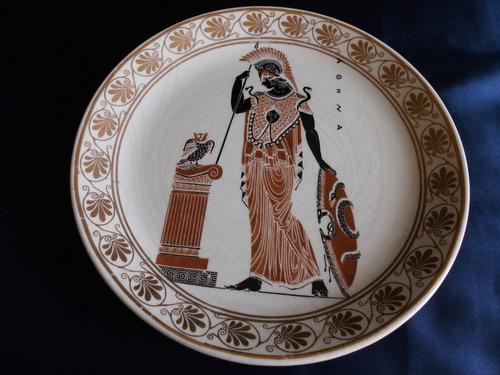 Hermoso Plato De Porcelana Griega Keramikos. Una Belleza